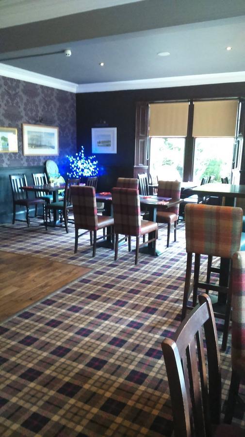 Burnett Arms Hotel Inverurie Exterior photo