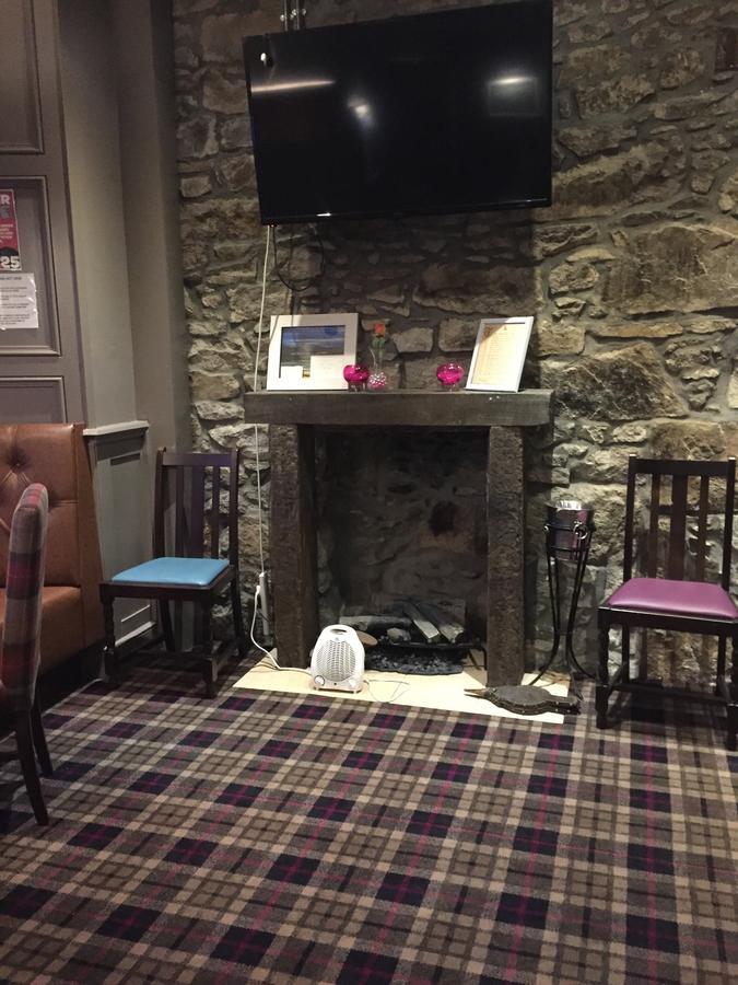 Burnett Arms Hotel Inverurie Exterior photo